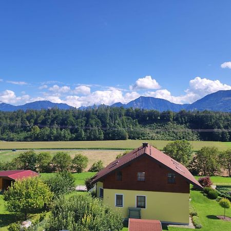 Ferienwohnung Dani Kottmannsdorf Bagian luar foto