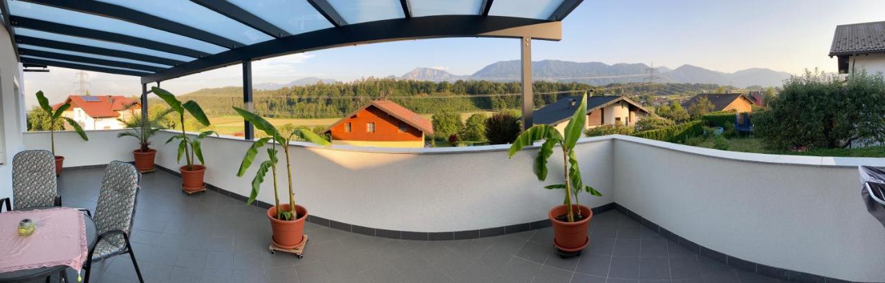 Ferienwohnung Dani Kottmannsdorf Bagian luar foto