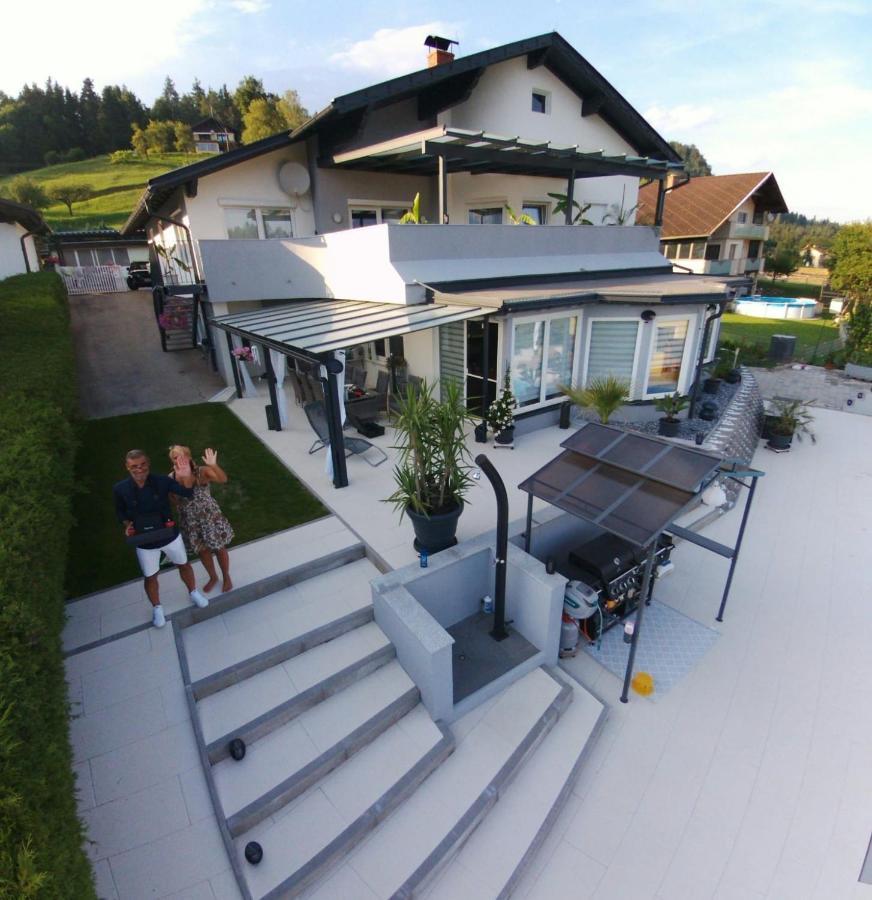 Ferienwohnung Dani Kottmannsdorf Bagian luar foto