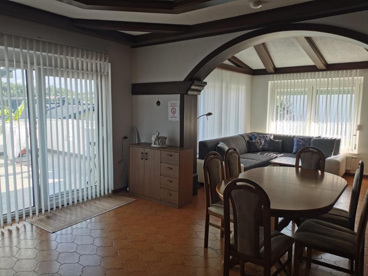 Ferienwohnung Dani Kottmannsdorf Bagian luar foto