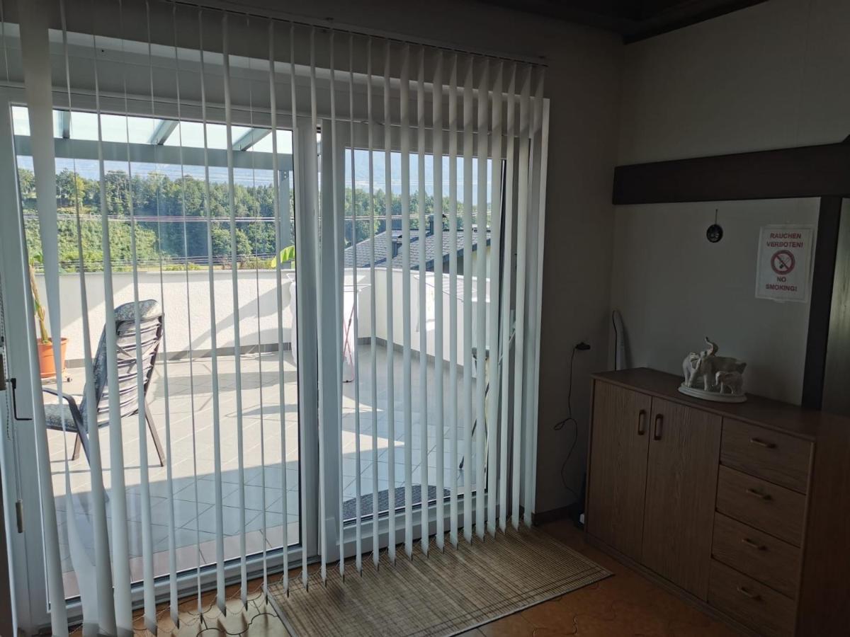Ferienwohnung Dani Kottmannsdorf Bagian luar foto