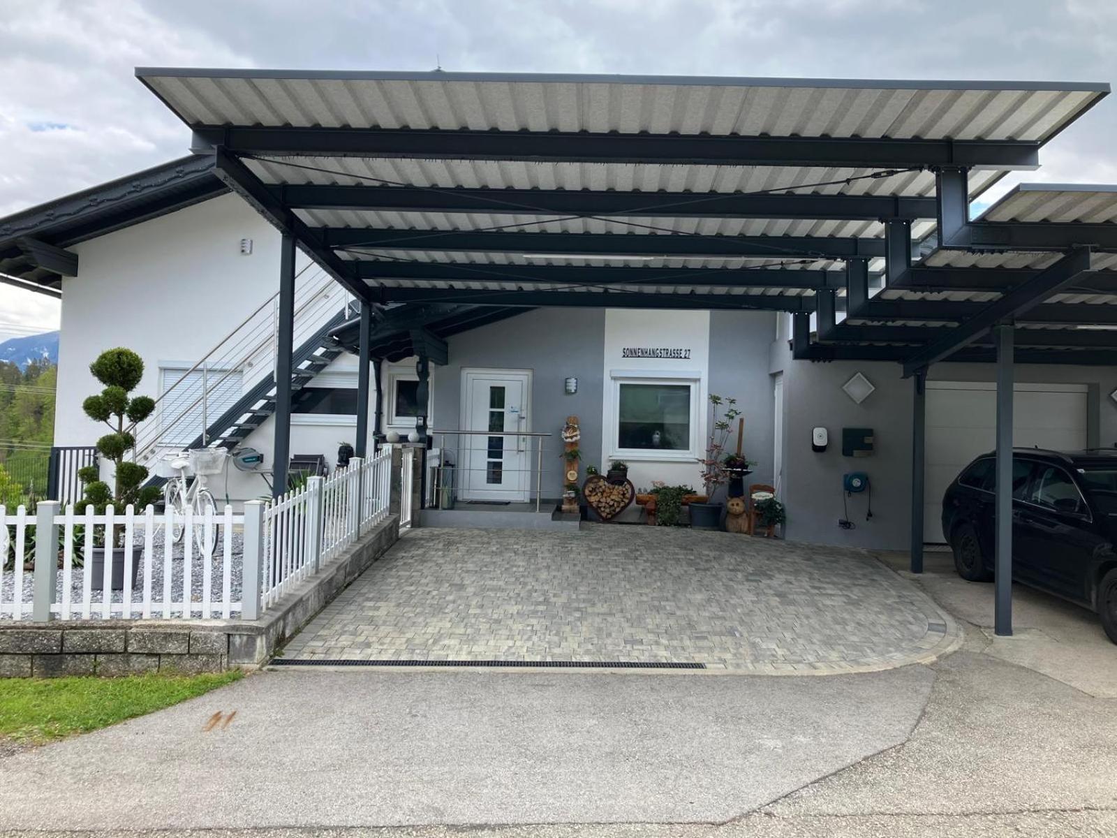 Ferienwohnung Dani Kottmannsdorf Bagian luar foto